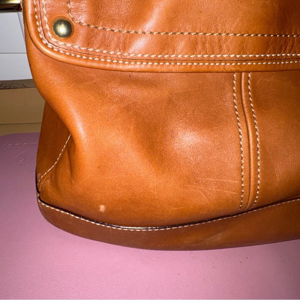 Coach Legacy Leather Hobo and Coach Zippy Wallet - Picture 4 of 15